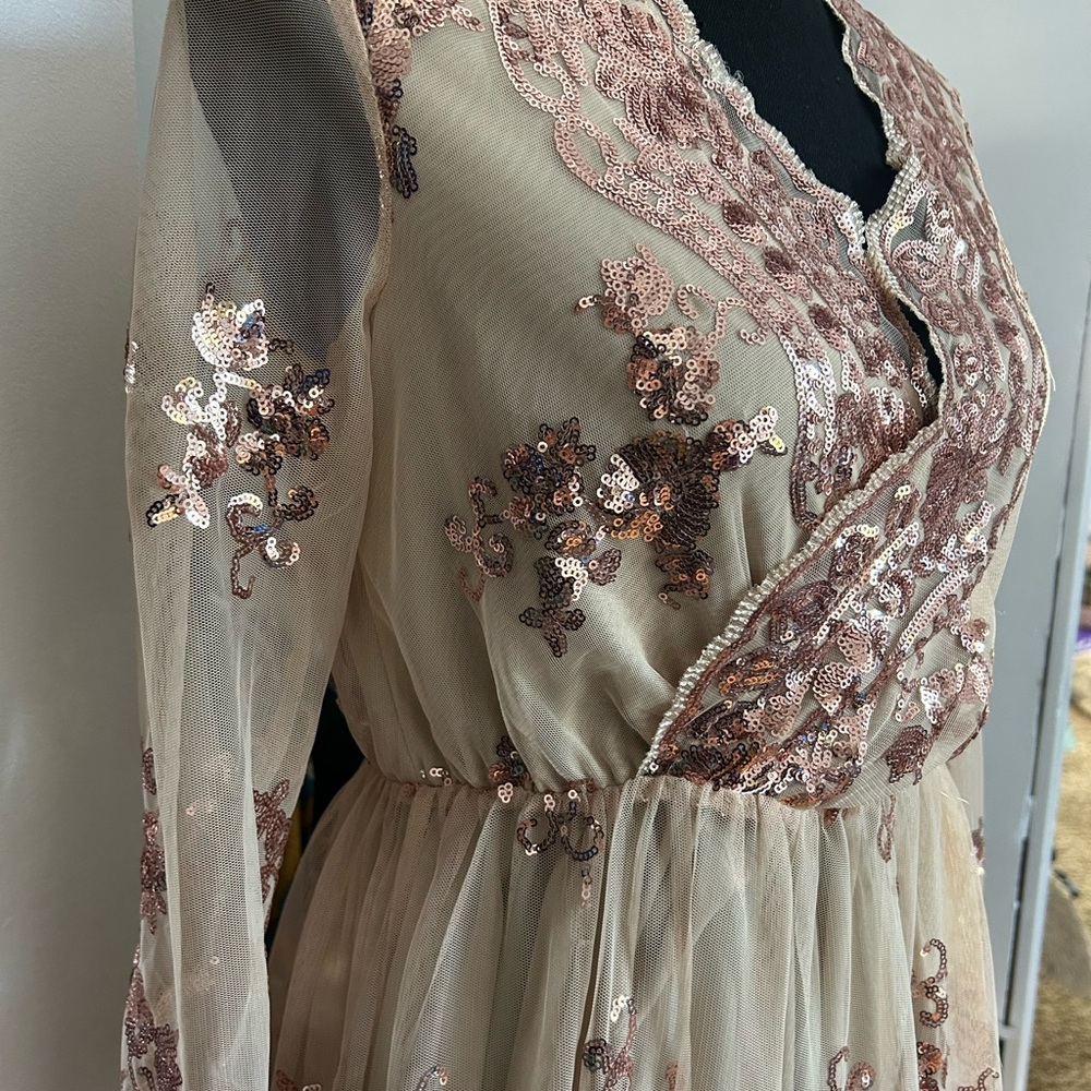 Chic Sequin Embellished Long Sleeve Dress - Picture 13 of 16